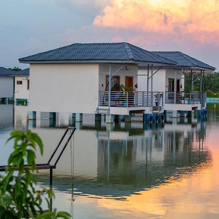 Lumbini Palace Resort Extérieur photo